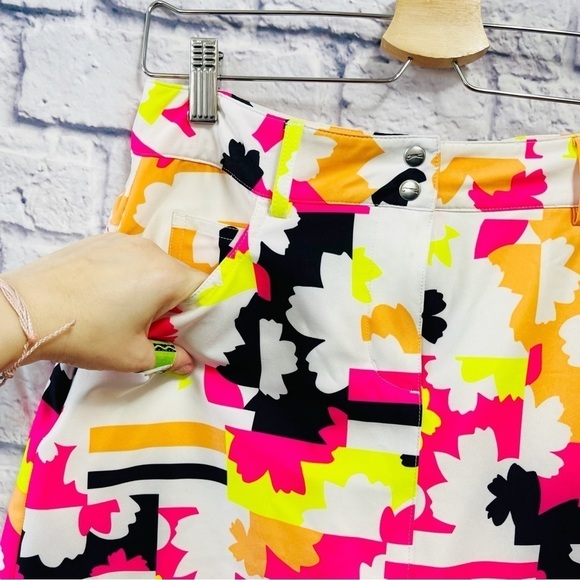 SLAZENGER Tech GOLF Hydro-Dri Neon Flower Print Active Performance Skort - 2 - Picture 2 of 9